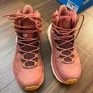 Hoka Kaha 2 Women's hiking shoes size 7